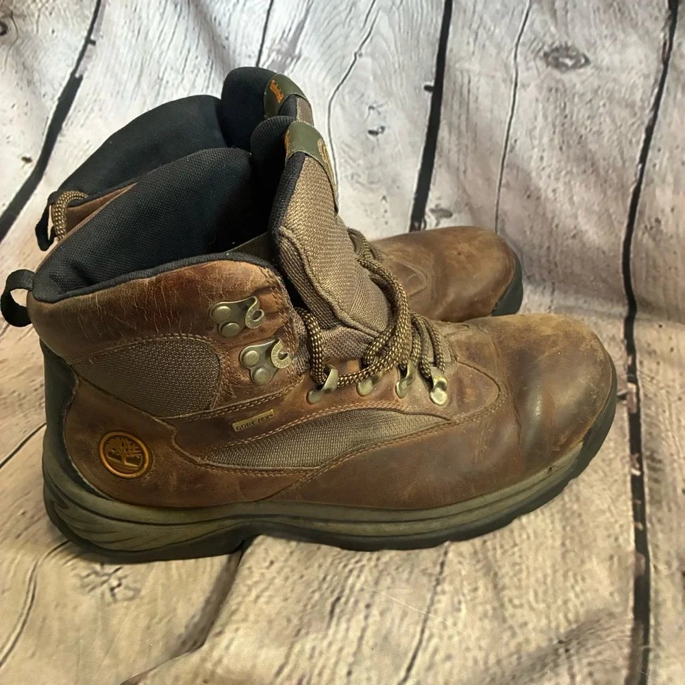 TIMBERLAND Chocorua 15130 Waterproof Hiking Boots Mens Size 9.5W A1959 Shoes GUC
